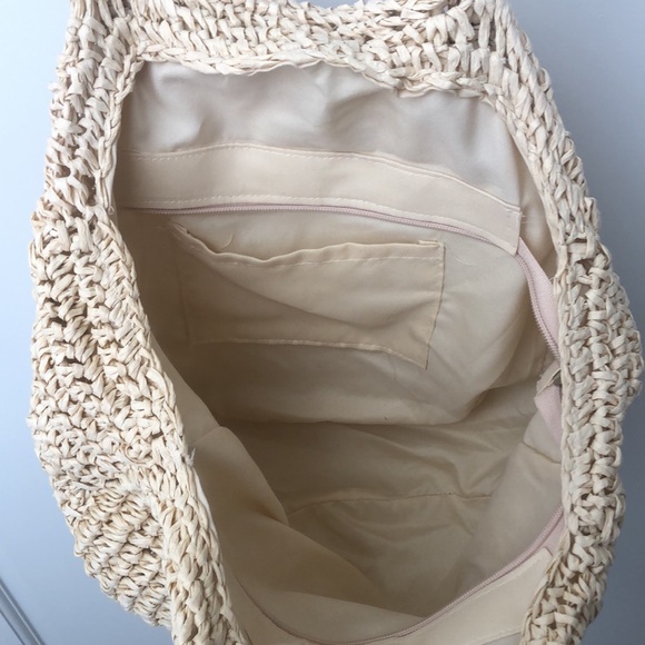 Beige woven grass bag - Picture 2 of 3
